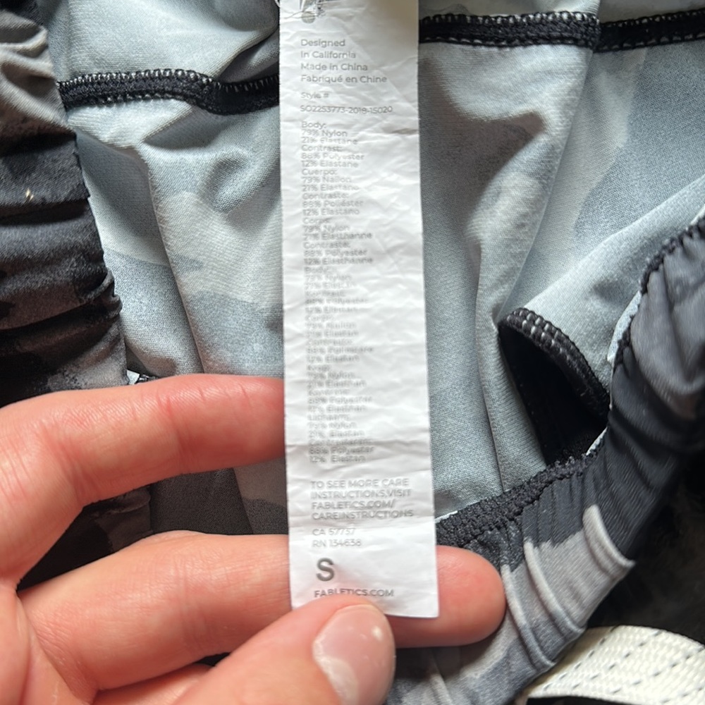 Fabletics The One Short - Picture 3 of 3
